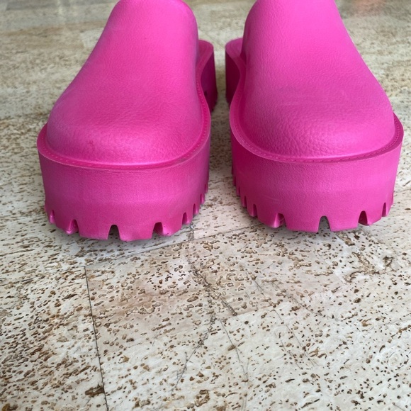 JEFFREY CAMPBELL Pink Fuschia Clogge Clogs ••Sold Out•• Size 10 - Picture 9 of 9
